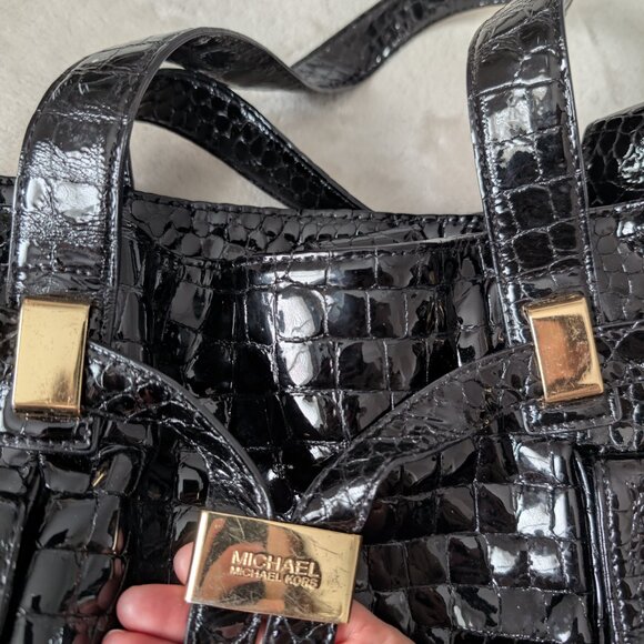 Patent leather black MK purse - Picture 5 of 5